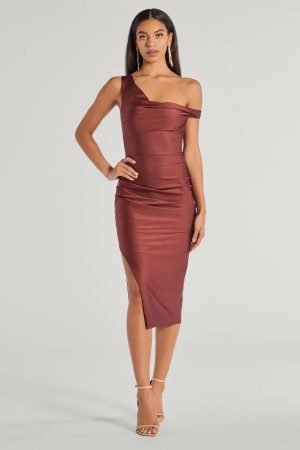 Iconic Silhouette Off-Shoulder High Slit Midi Dress